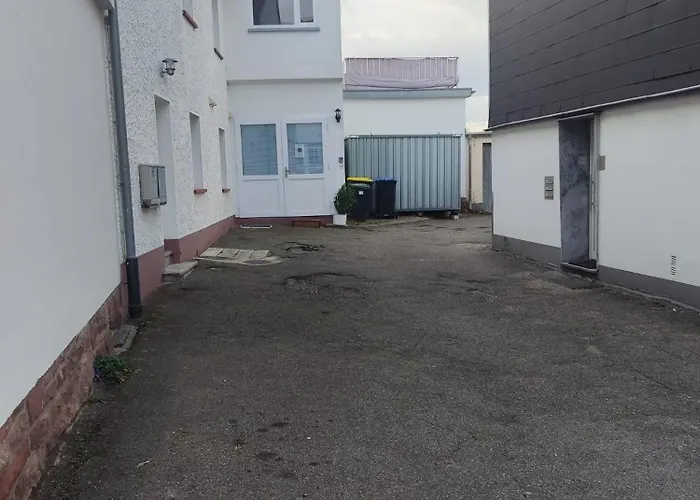 Trulla Im Herzen Nideggens *